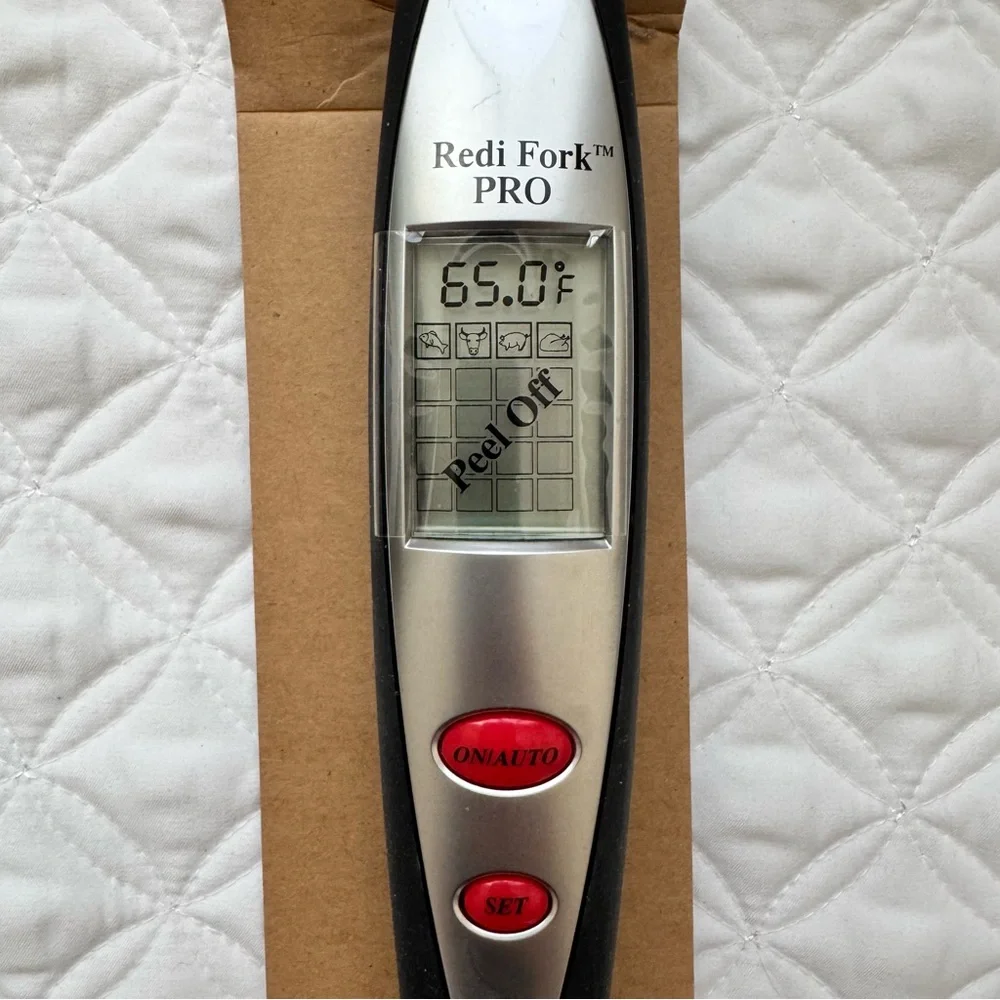 Williams Sonoma Outdoor Kitchen Thermometer Fork Digital Display Grill Dad Gift
